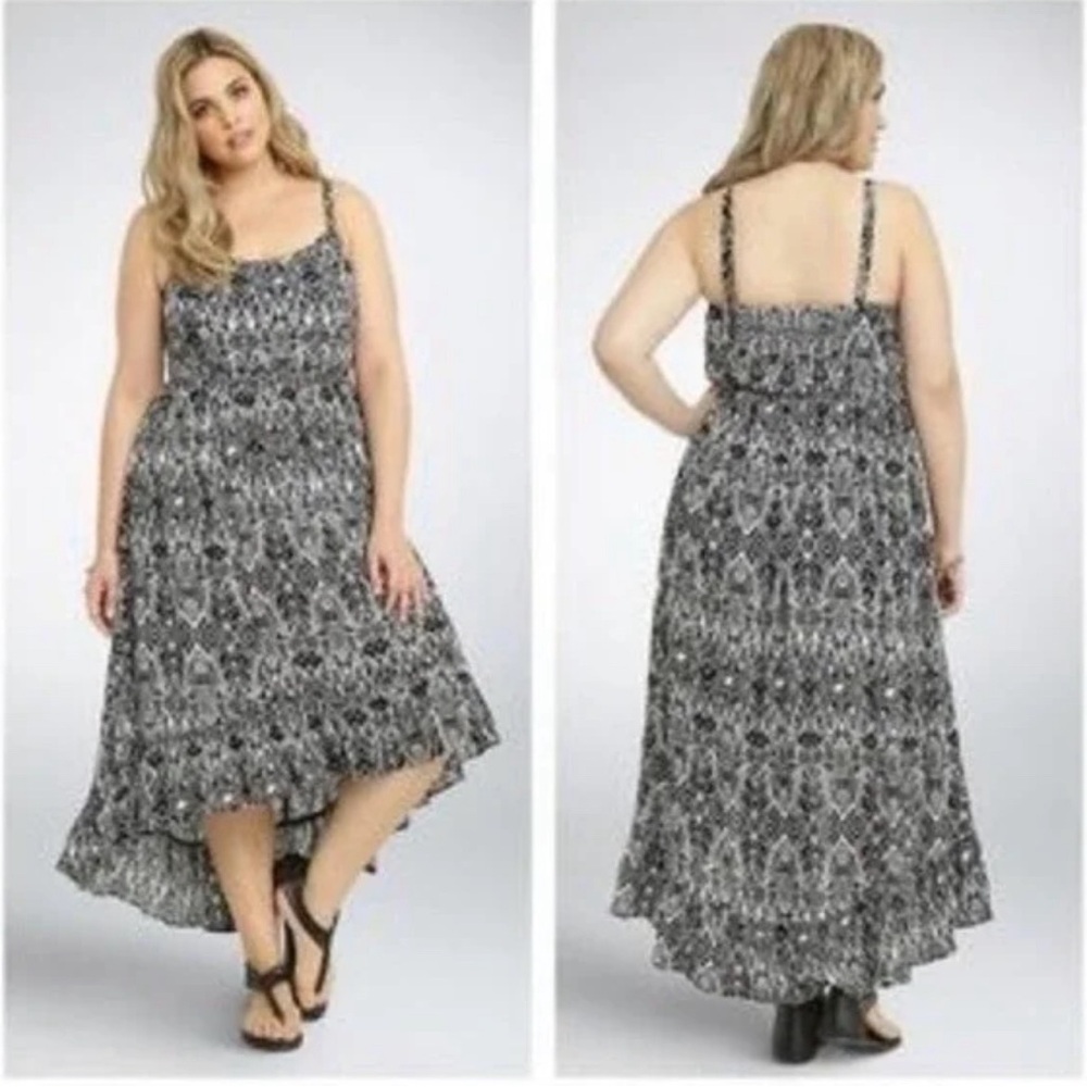 Torrid 1X Black White Geometric Hi Low Maxi Dress Boho